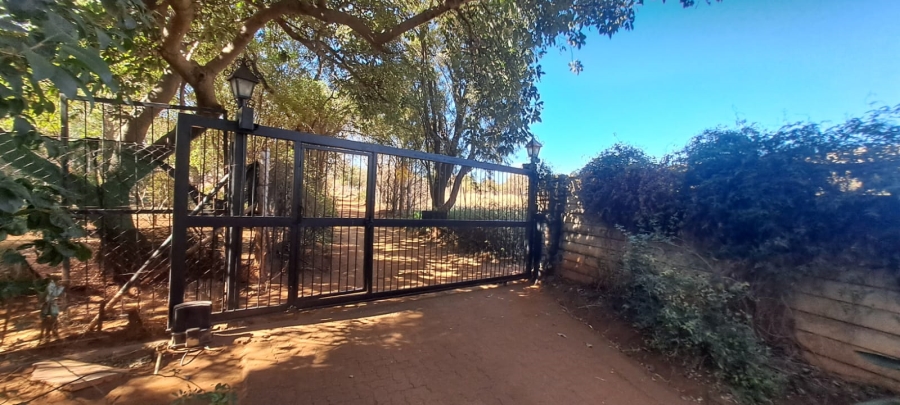 4 Bedroom Property for Sale in Boschfontein A H North West